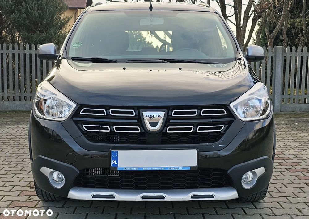 Dacia Lodgy TCe 115 Stepway - 1