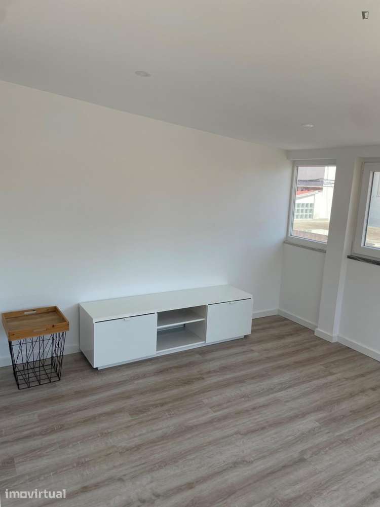 Quarto - localizado em Marvila Lisbon - Grande imagem: 4/5