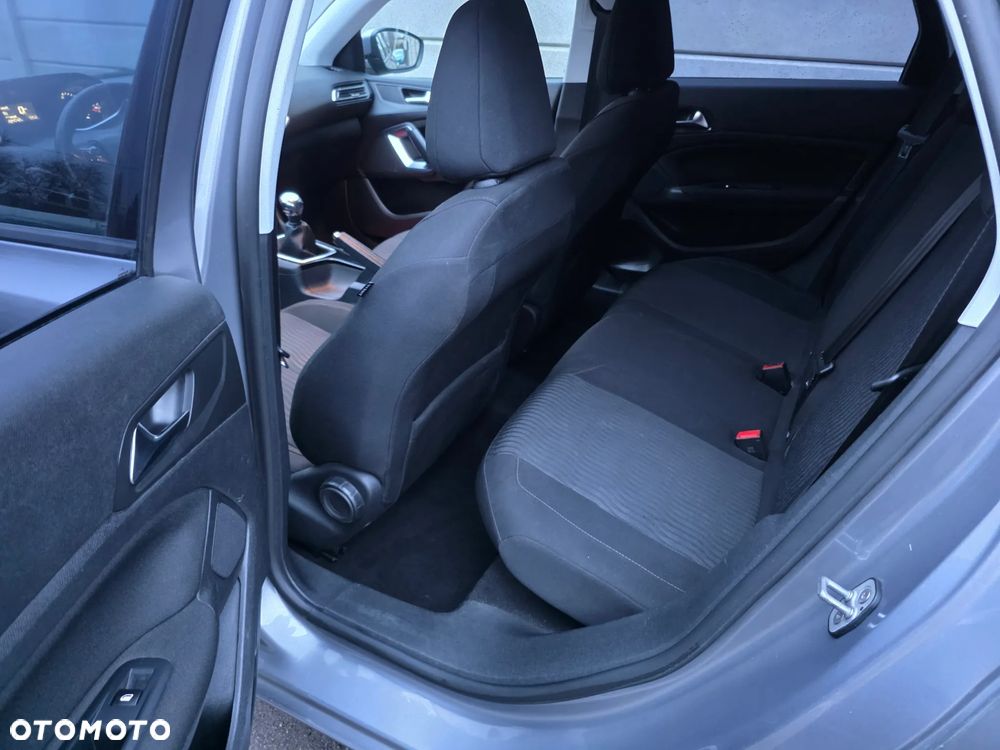 Peugeot 308 1.6 HDi Access - 12