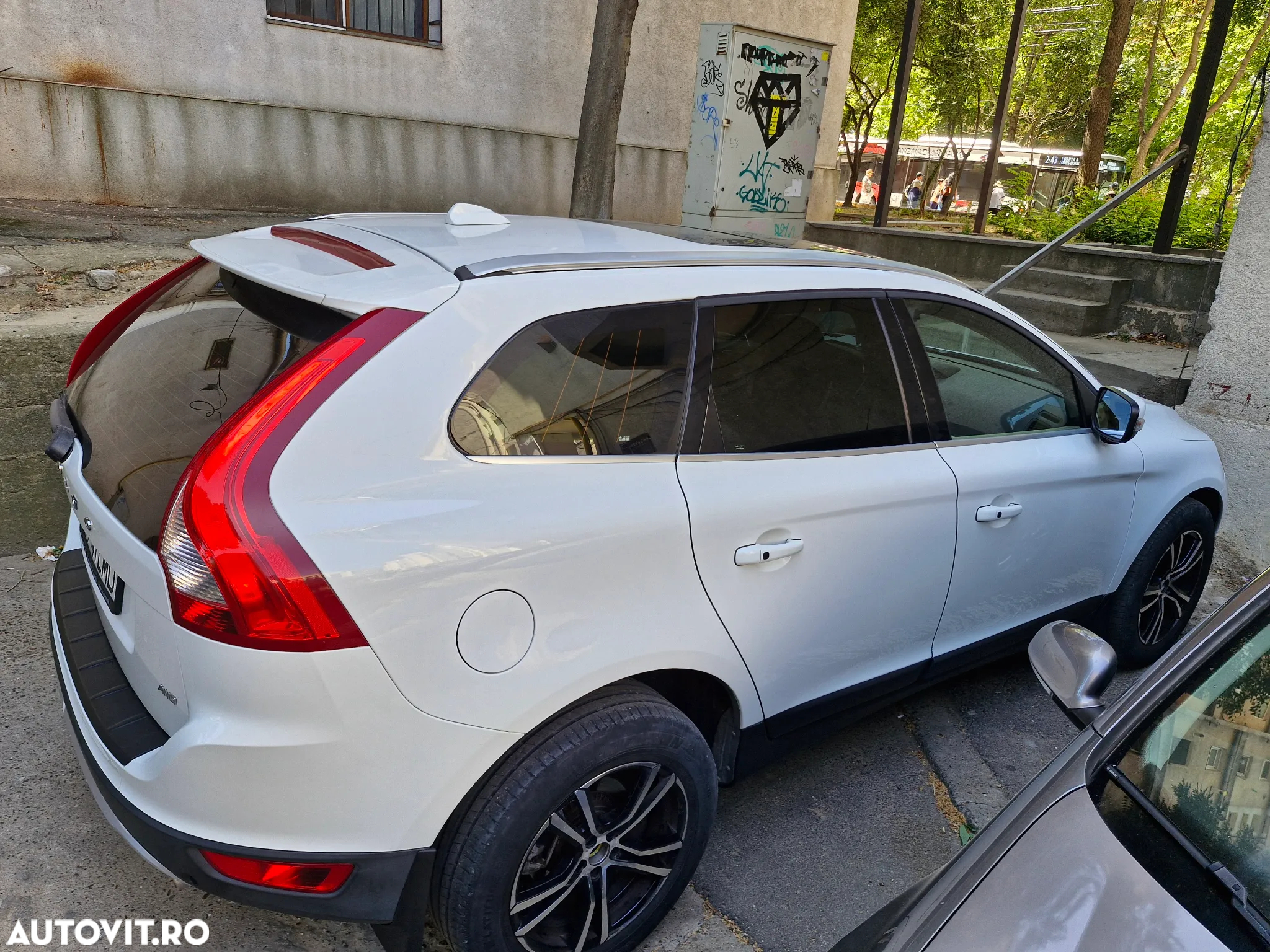 Volvo XC 60 D5 AWD Rdesign - 5