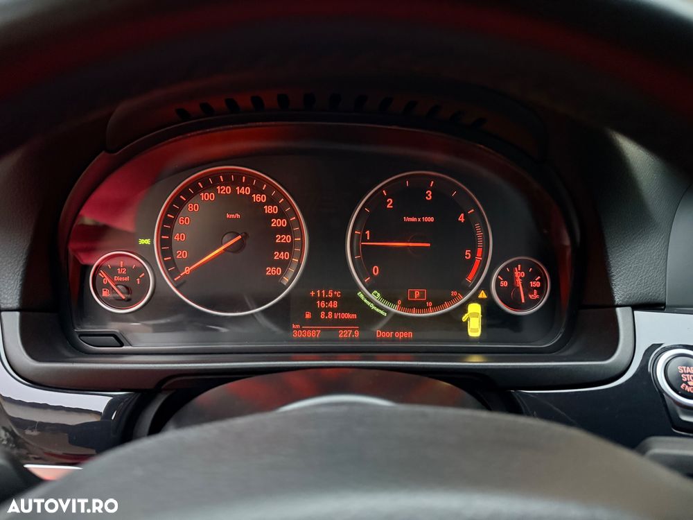 BMW Seria 5 520d Aut. - 14