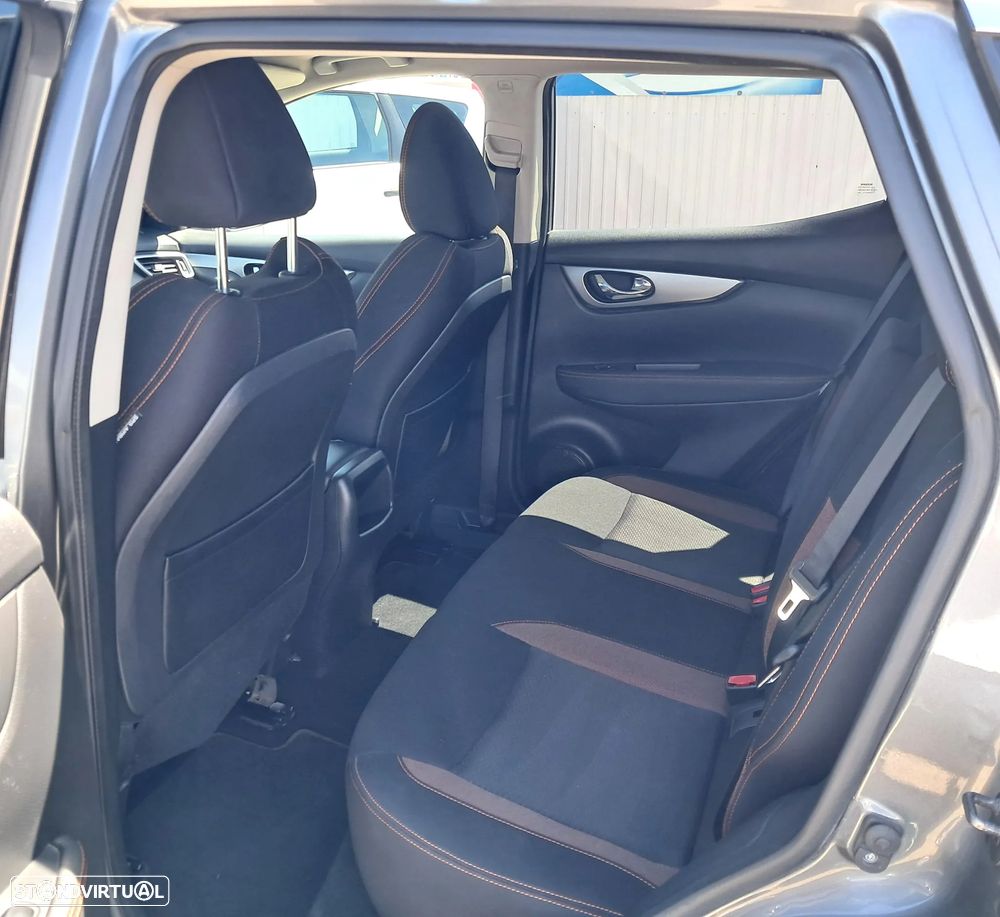 Nissan Qashqai 1.3 DIG-T N-Motion - 14