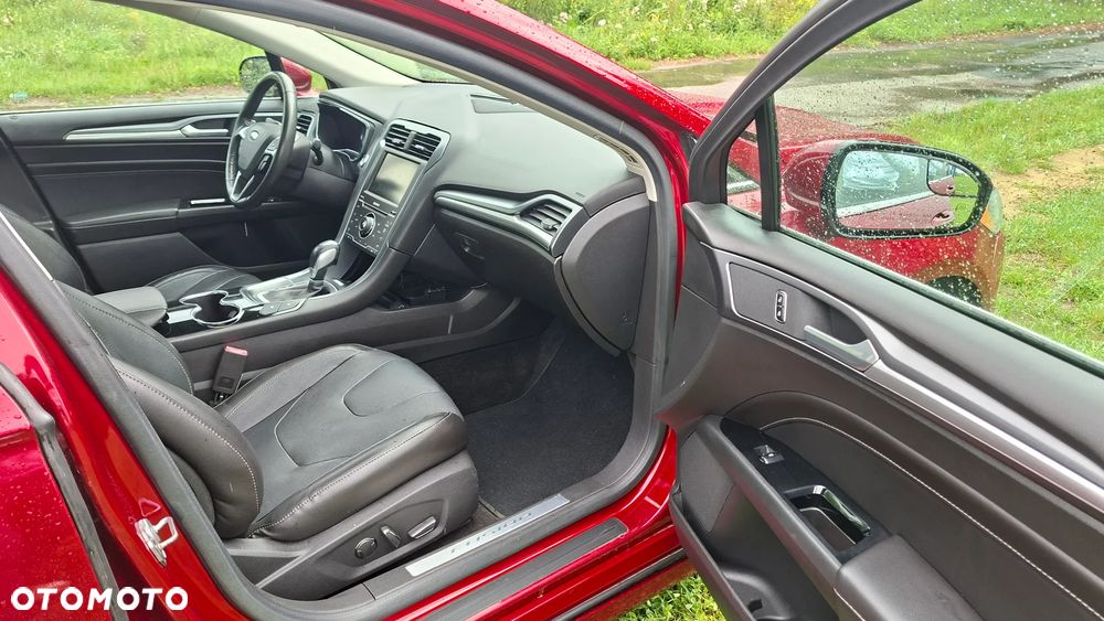 Ford Mondeo 2.0 Hybrid Titanium - 14