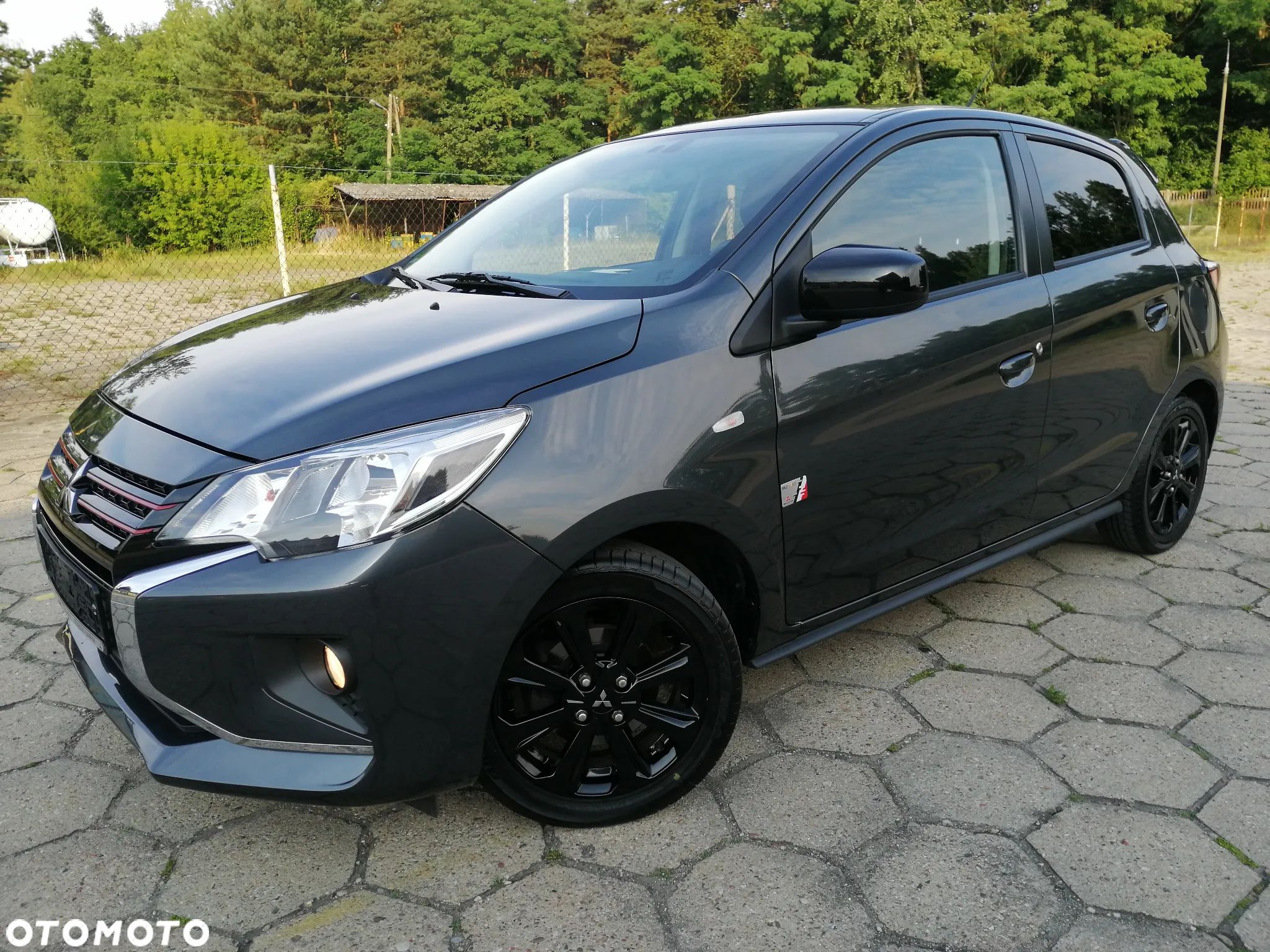 Mitsubishi Space Star AS&G 1.2 Select+ Black - 1