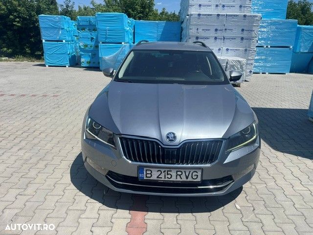 Skoda Superb 2.0 TDI DSG Ambition - 1