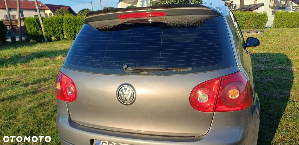 Volkswagen Golf V 2.0 TDI Comfortline DSG - 4