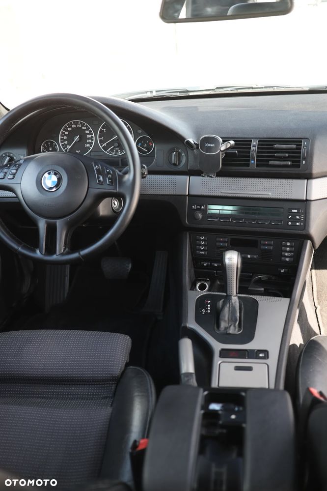 BMW Seria 5 - 12