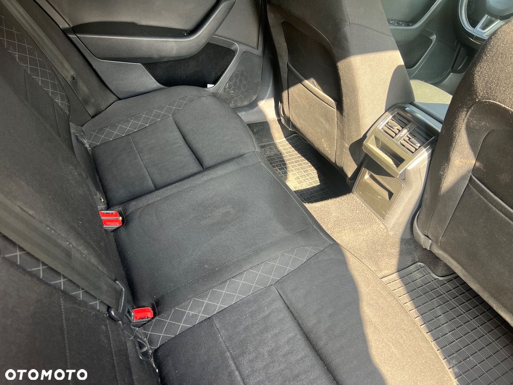 Skoda Superb 2.0 TDI Active - 6