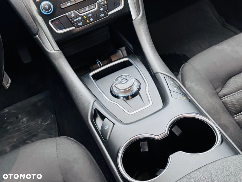 Ford Mondeo - 12