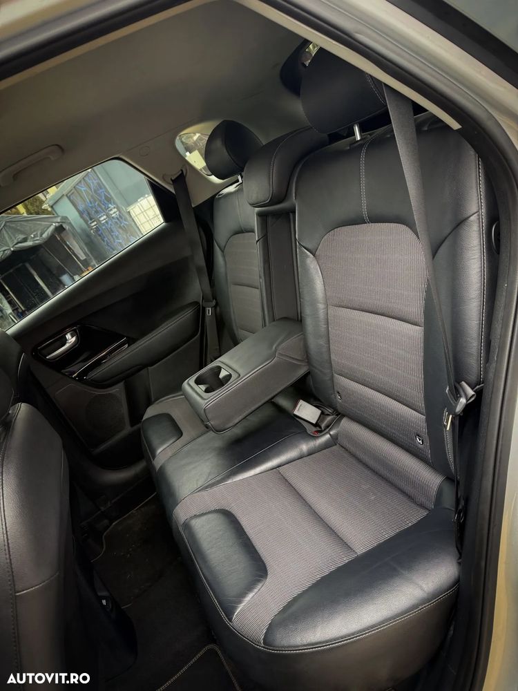 Kia Niro 1.6 GDI HEV 2WD OPF Aut. Edition 7 - 11