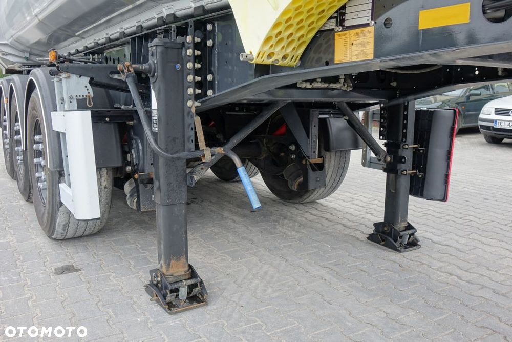 Fruehauf WYWROTKA 28m3 / OSIE SAF / OŚ PODNOSZONA / HYDROKLAPA / SZYBER ZBOŻOWY / ELEKTRYCZNA PLANDEKA - 15