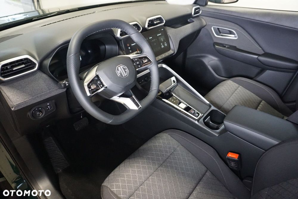 MG ZS - 18