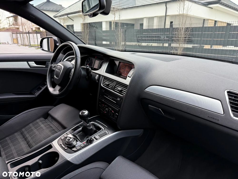 Audi A4 Avant 2.0 TDI DPF Attraction - 16