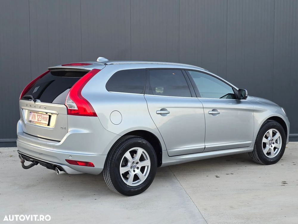 Volvo XC 60 D4 R-Design - 4