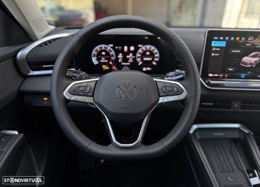 VW T-Roc 1.5 eTSI Life DSG - 8