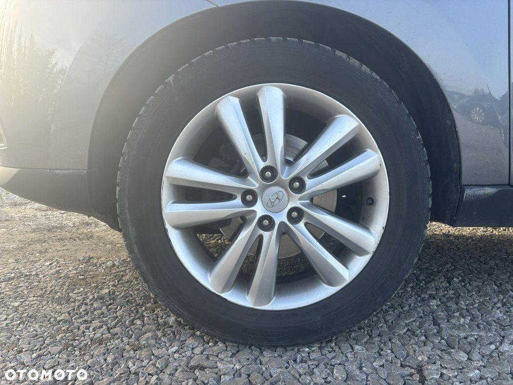 Hyundai ix35 - 12
