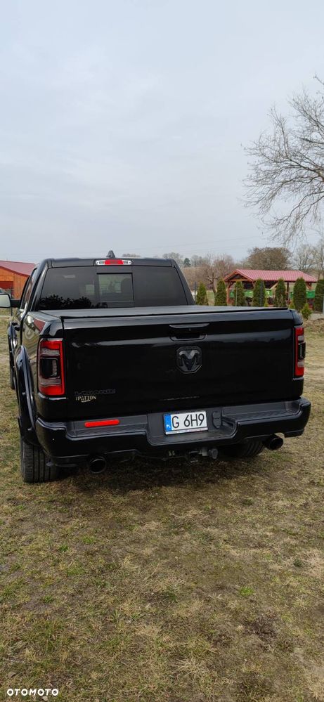 RAM 1500 Crew Cab Laramie - 2