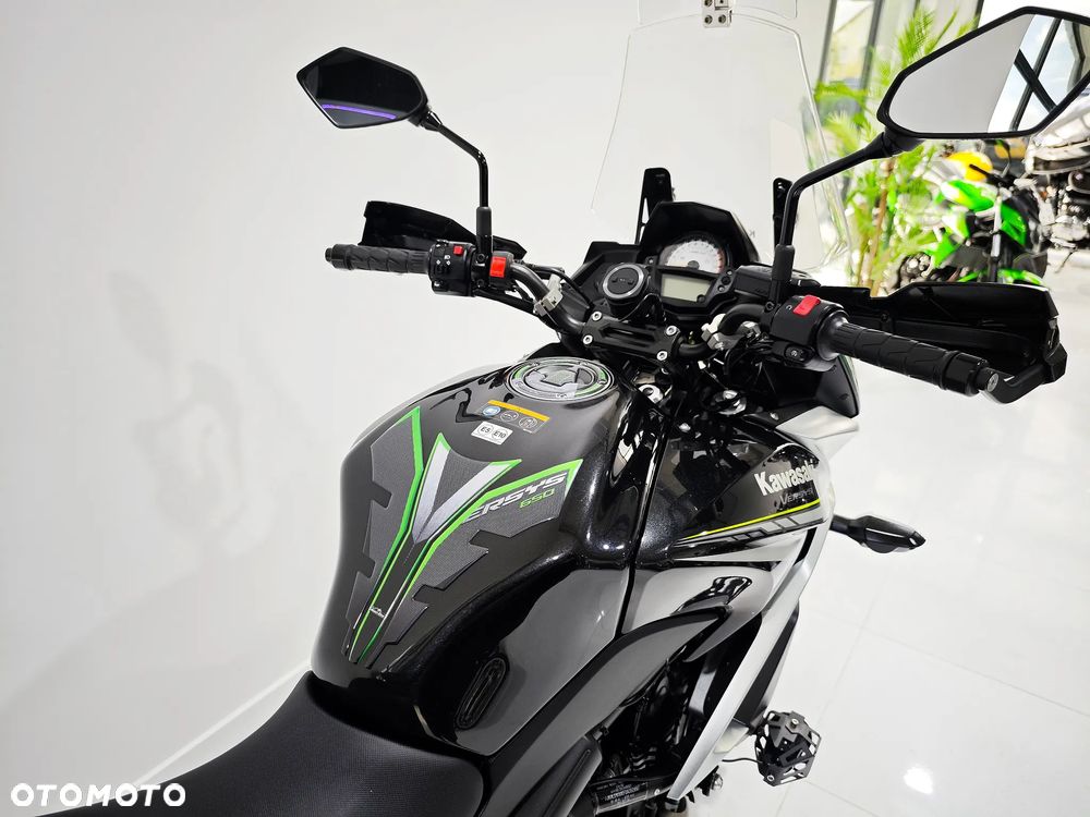Kawasaki Versys 650 - 12