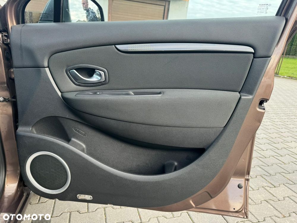 Renault Grand Scenic TCe 130 Dynamique - 19