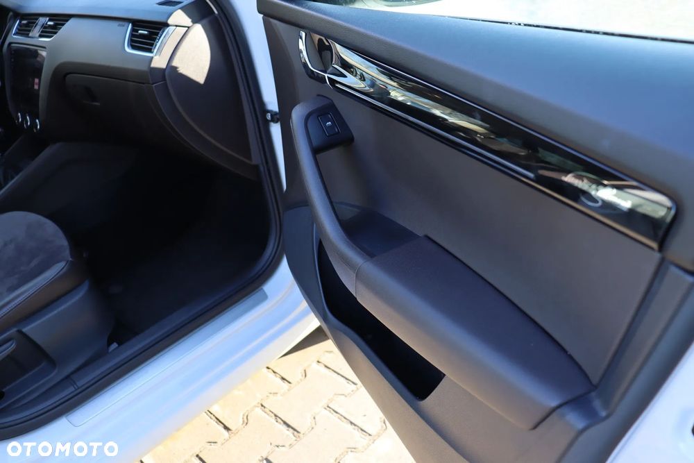 Skoda Octavia 2.0 TSI L&K DSG - 15