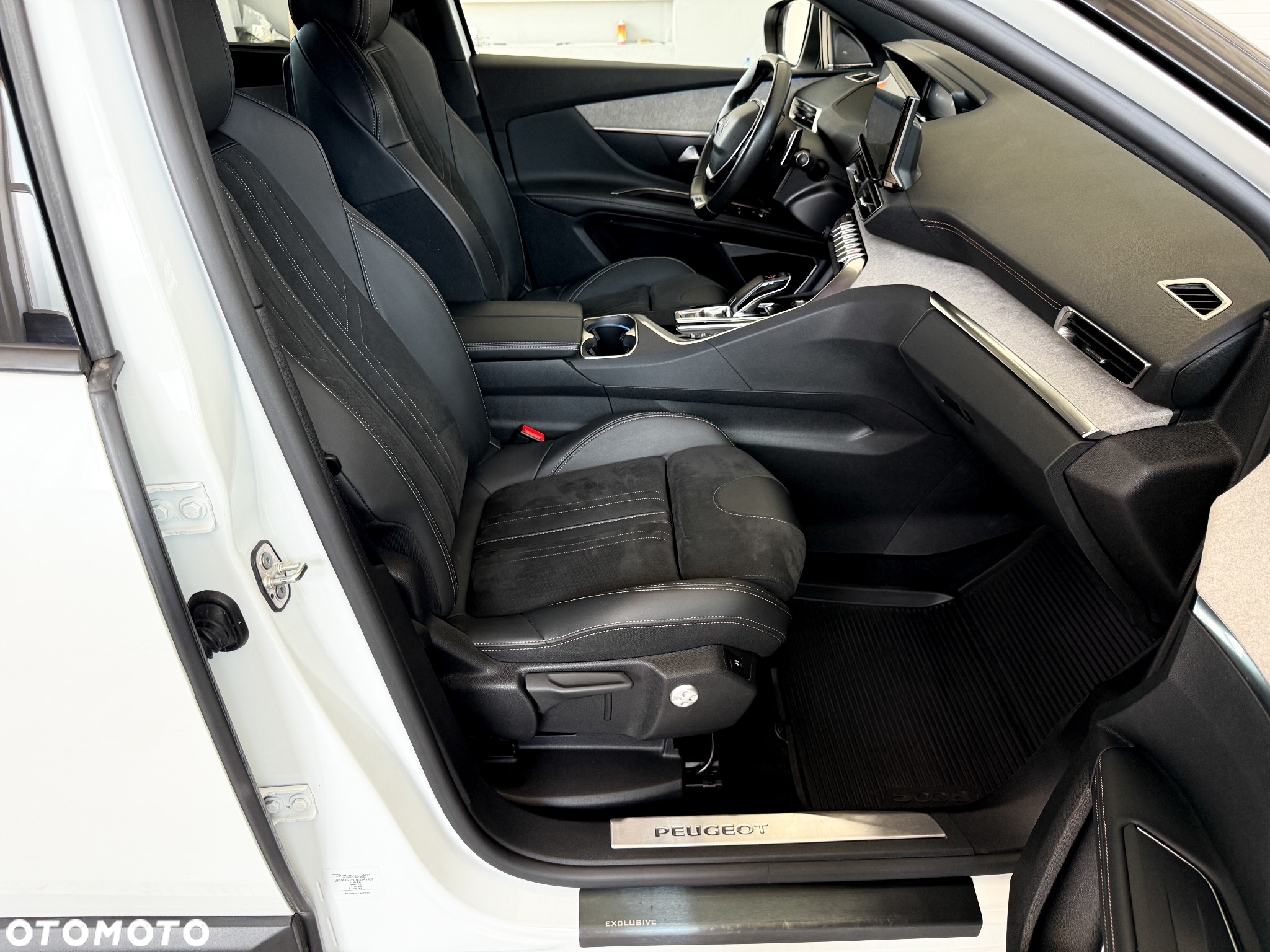 Peugeot 5008 1.6 PureTech GT S&S EAT8 - 16