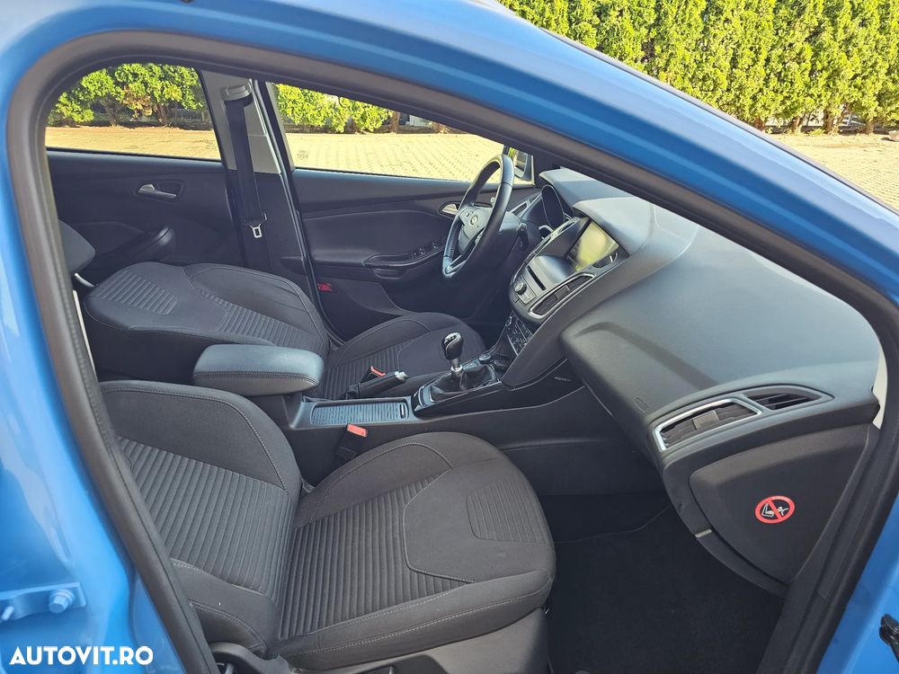 Ford Focus 1.0 EcoBoost Start-Stopp-System TITANIUM - 16