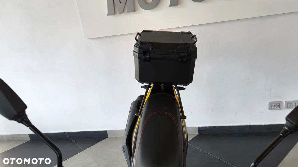 VOGE 300GY RALLY - 30