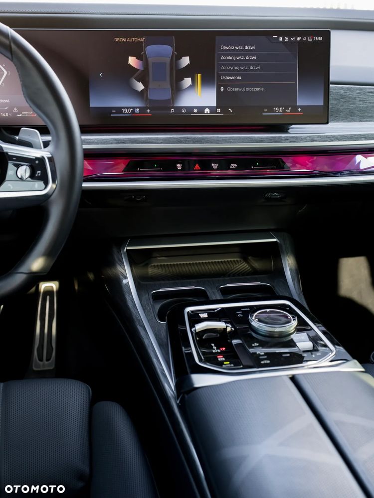 BMW Seria 7 - 19