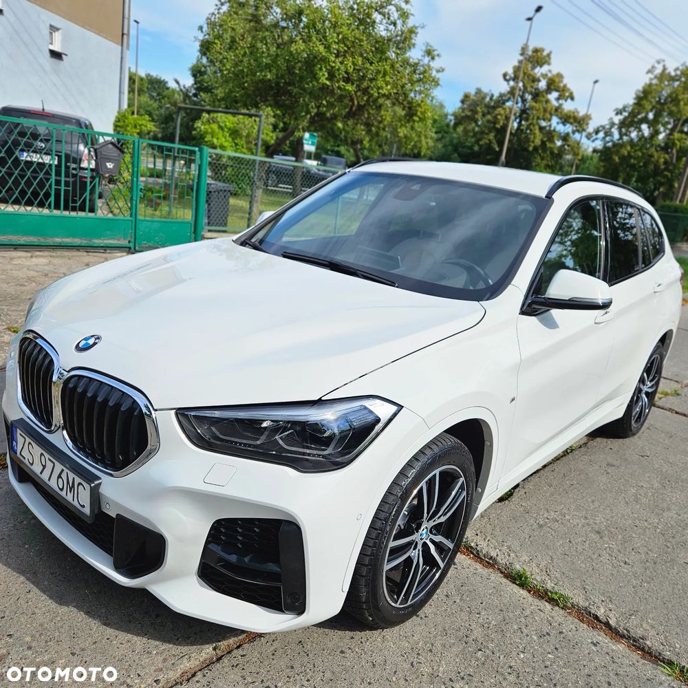 BMW X1 xDrive20i M Sport - 1