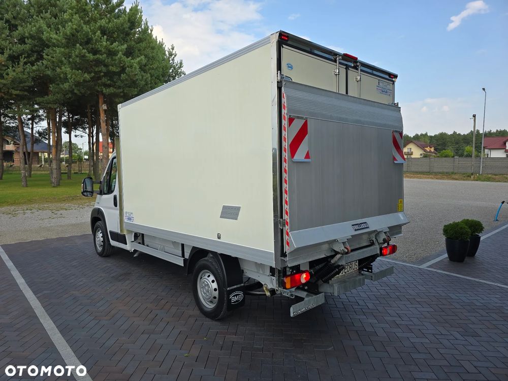 Fiat DUCATO MAXI KONTENER IZOTERMICZNY WINDA DHOLLANDIA SALON PL SILNIK 2,3 IVECO 14OKM STAN JAK NOWY ELEKTRYKA KLIMATYZACJA - 12