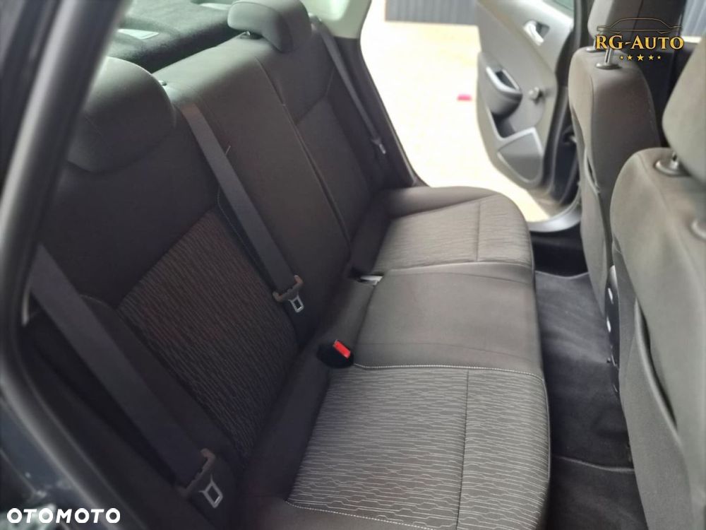 Opel Astra - 20
