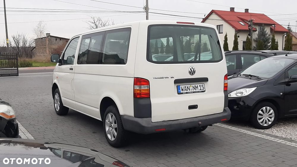 Volkswagen Caravelle - 4