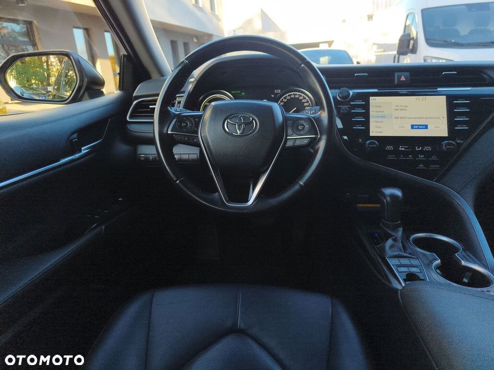 Toyota Camry 2.5 Hybrid Executive CVT - 12