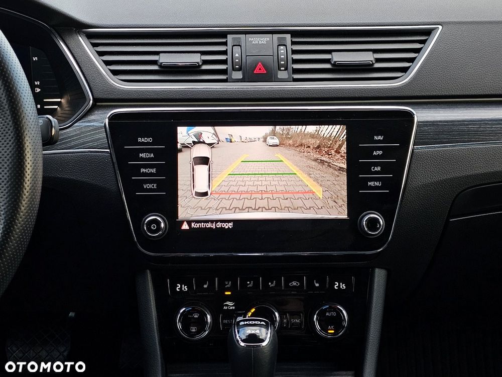 Skoda Superb 2.0 TDI SCR 4x4 Style DSG - 15