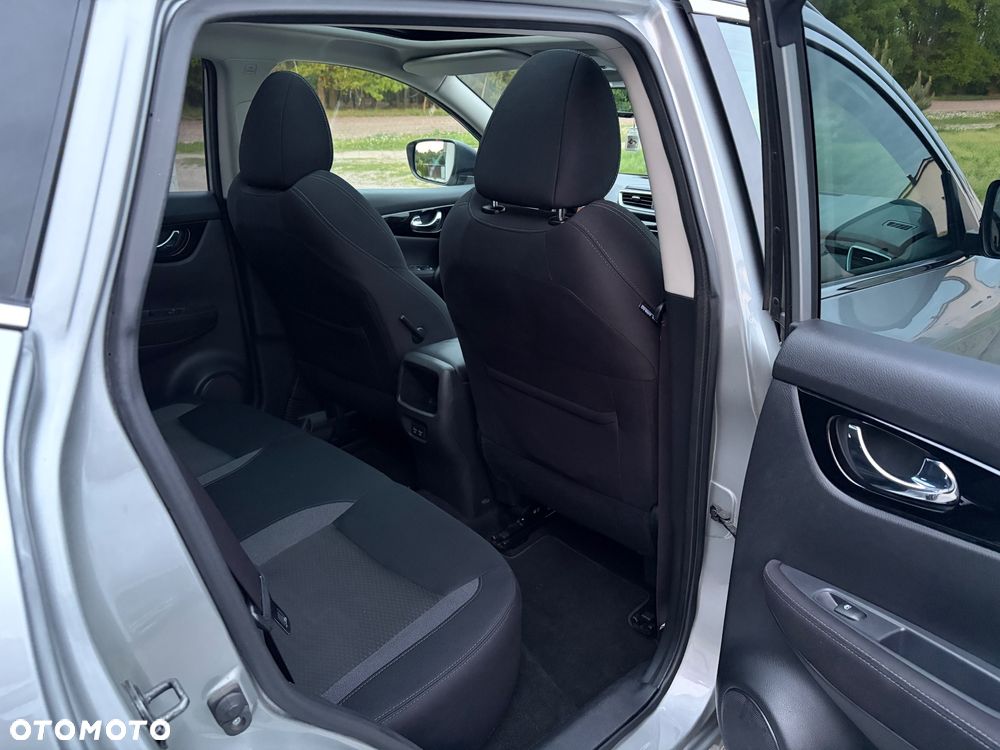 Nissan Qashqai 1.3 DIG-T N-Connecta - 27