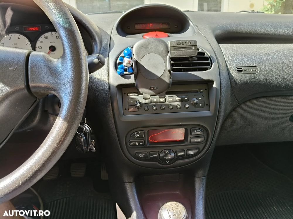 Peugeot 206 1.4E XT - 3
