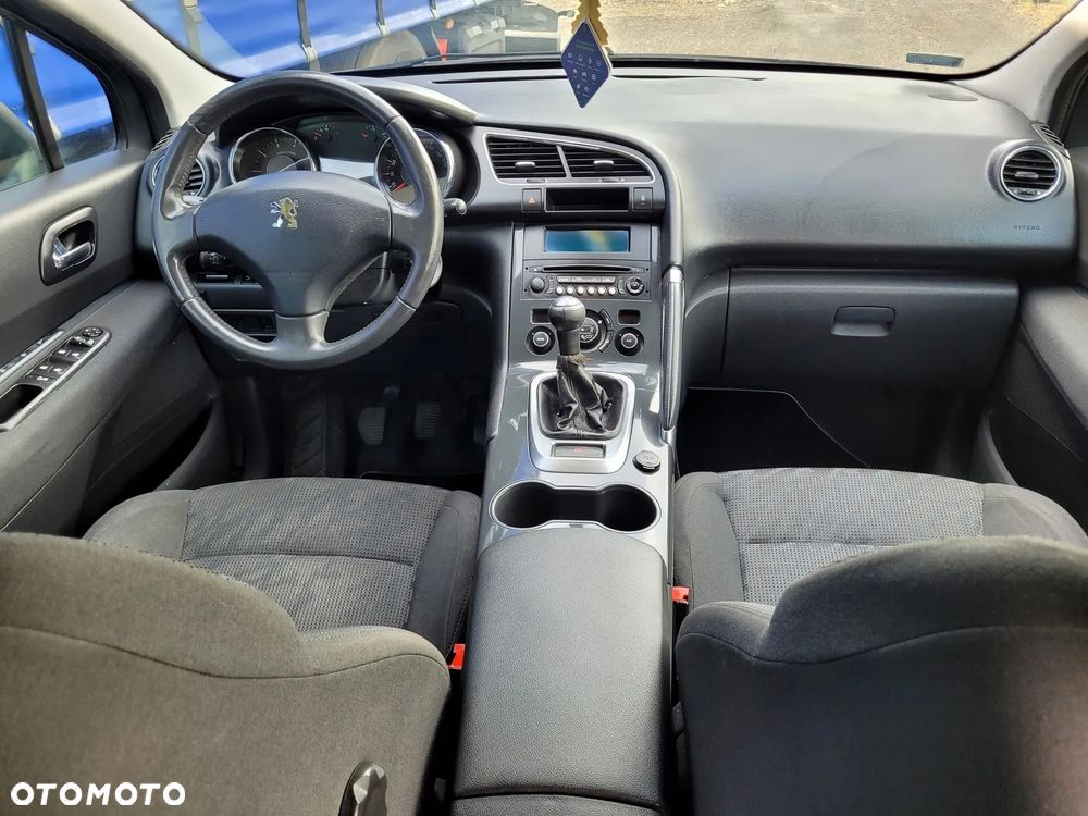 Peugeot 3008 1.6 Premium - 6