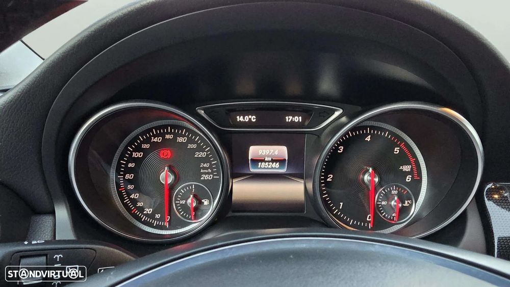 Mercedes-Benz CLA 180 Shooting Brake d AMG Line - 23