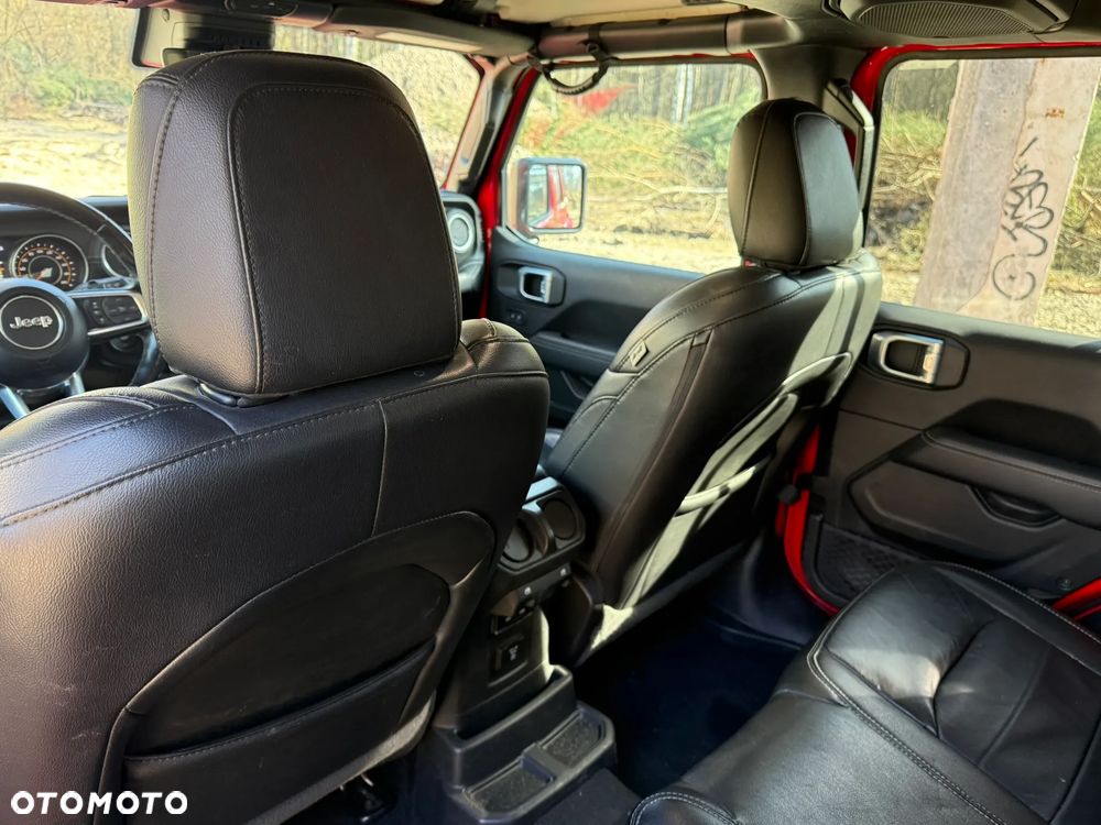 Jeep Wrangler - 15
