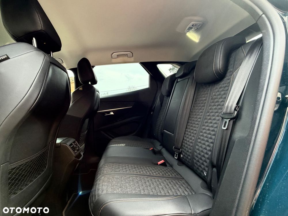 Peugeot 3008 BlueHDi 130 Stop & Start EAT8 Roadtrip - 14