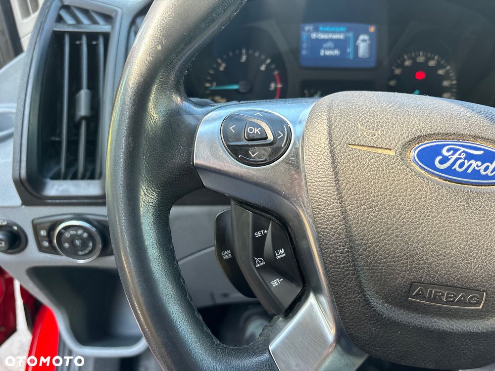 Ford Transit - 30