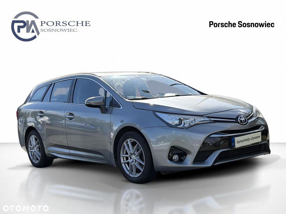 Toyota Avensis 1.6 D-4D Active - 8