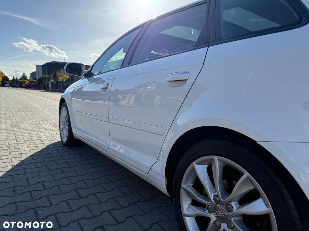 Audi A3 Sportback - 18