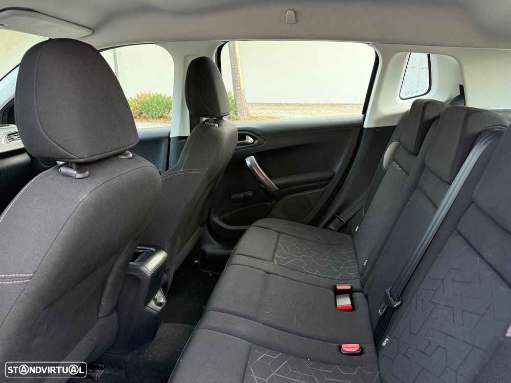 Peugeot 2008 1.6 e-HDi Active - 7