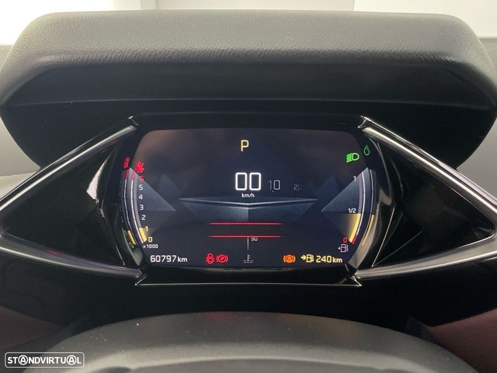 DS DS3 Crossback - 9