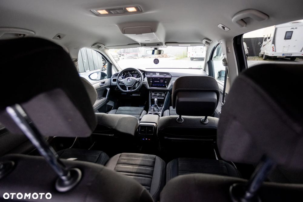 Volkswagen Touran 2.0 TDI SCR (BlueMotion Technology) DSG Comfortline - 39