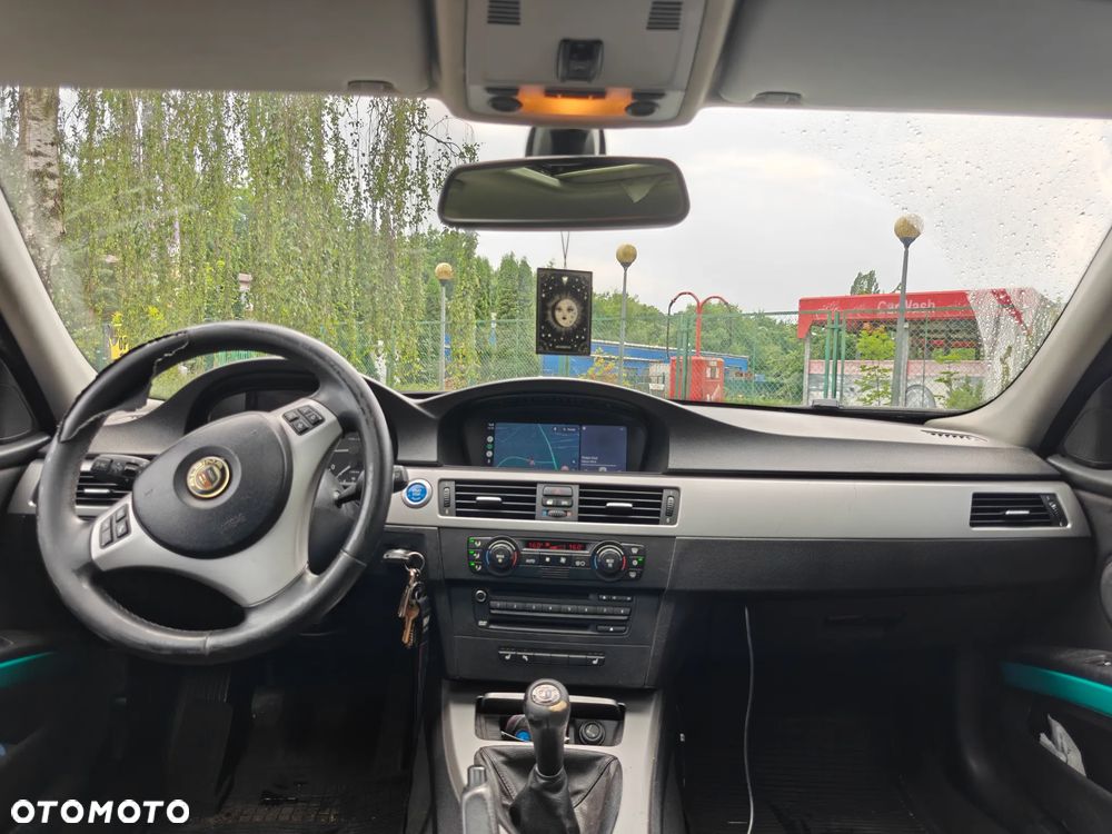BMW Seria 3 320d - 18