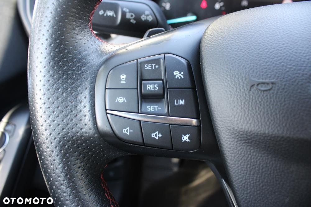 Ford Focus - 12