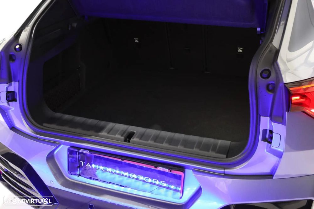 BMW iX2 eDrive20 Pack Desportivo M - 18