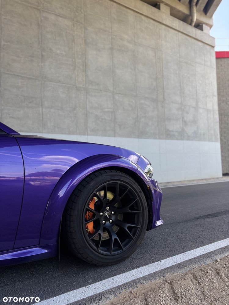 Dodge Charger 6.4 Scat Pack Widebody - 12